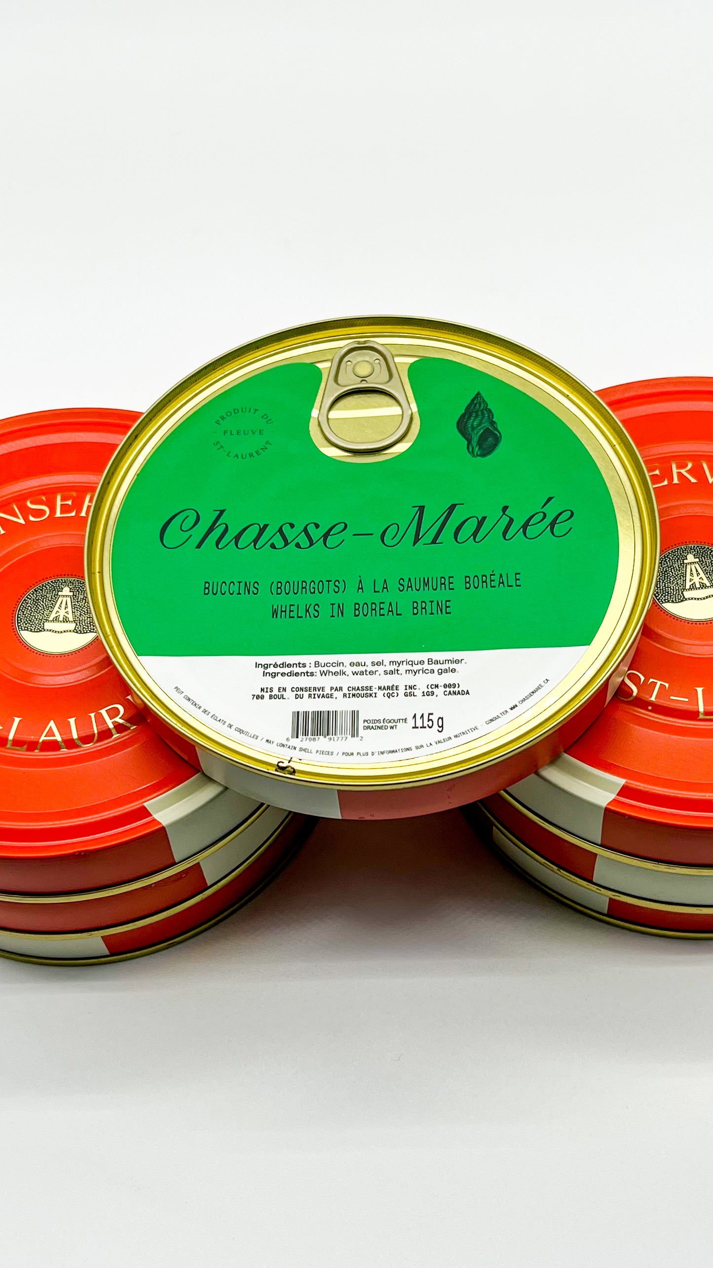 Des conserves de bourgots à la saumure boréale de Chasse-Marée, entreprise locale de Rimouski qui propose des produits de la mer issus de la pêche durable et pêchés au Québec, dans le fleuve Saint-Laurent.